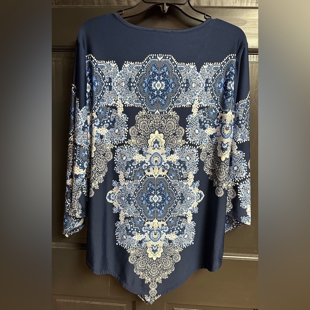 Roz & Ali Navy Tunic Scoop Neckline Pointed Hem & Sleeves Women’s Size Large - Picture 3 of 9